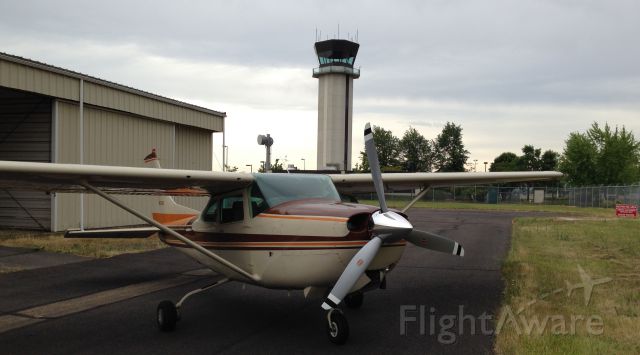 Cessna Skylane RG (N5316S)