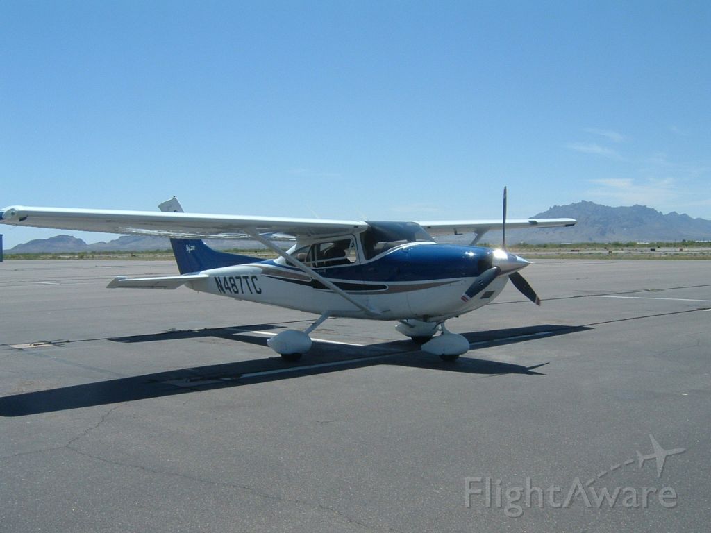 Cessna Skylane (N487TC)