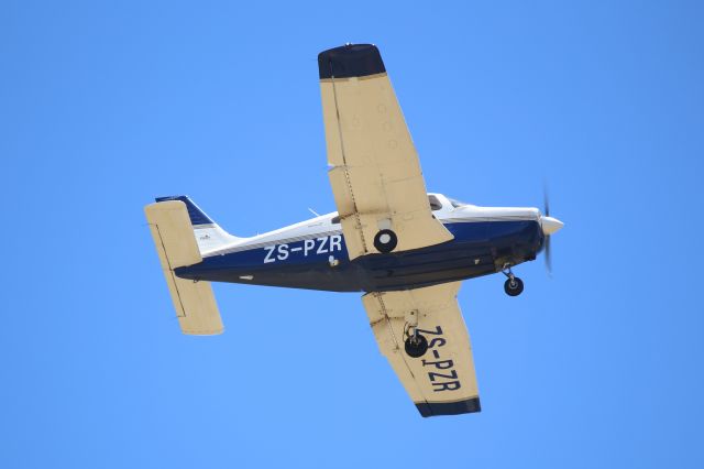 Piper Cherokee (ZS-PZR) - Student Pilot doing a number of touch-and-gos with Progress Flying School