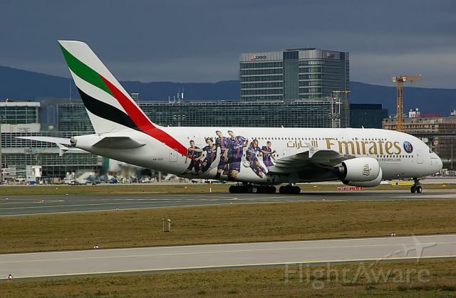 Airbus A380-800 (A6-EOT)