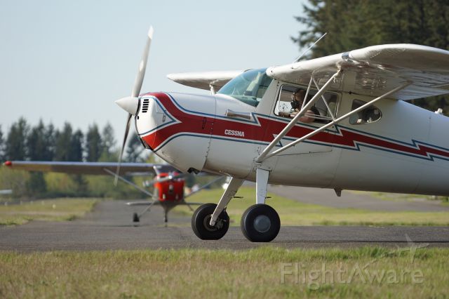 Cessna 140 —