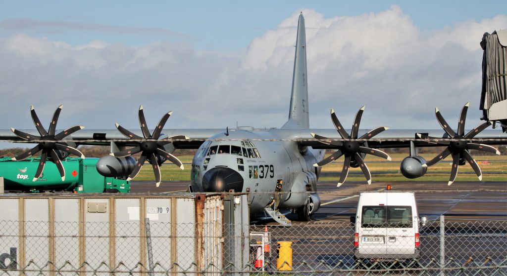 Lockheed C-130 Hercules (16-5379) - convoy3261 usn c-130t 165379 at shannon 12/2/20.