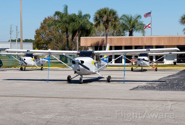 Cessna Skyhawk (N806PA)