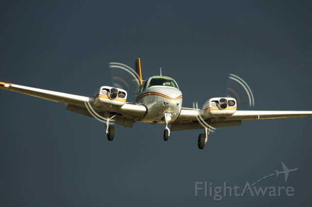 Beechcraft 55 Baron (N4373W) - Landing at Cable airport(KCCB)