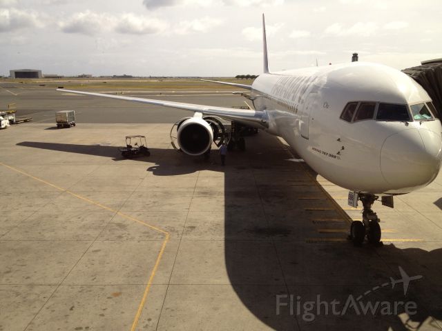 BOEING 767-300 (N586HA) - Flight delay due to an engine problem.