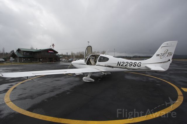 Cirrus SR-22 (N229SG) - Just landed in Lake Tahoe at the Beginning of a Snow Storm
