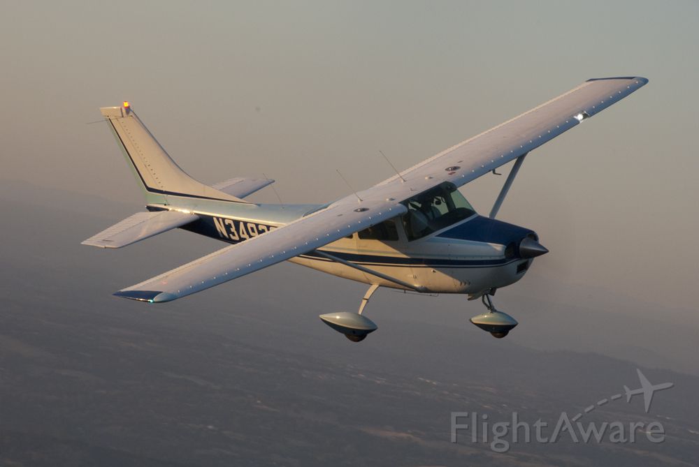 Cessna Skylane (N3493S) - Some formation photography flying near Folsom Lake