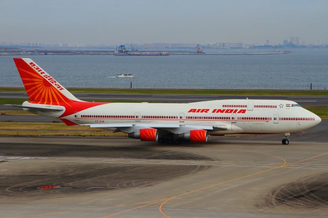 Boeing 747-400 (VT-EVA)