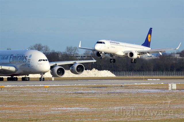 Airbus A380-800 (A6-EDF)