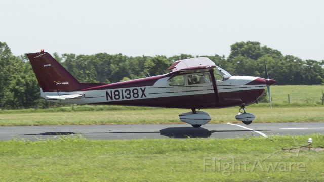 Cessna Skyhawk (N8138X) - Precision landing contest