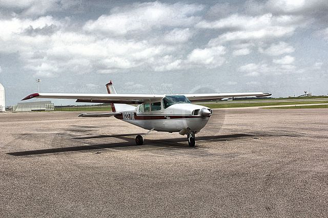 Cessna T210 Turbo Centurion (N2271R) - Departing Greenville for College Station, Texas.