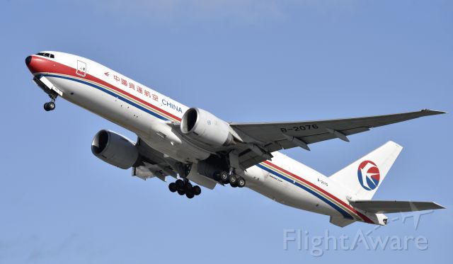 BOEING 777-200LR (B-2076) - China Cargo departing LAX