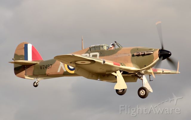 V7497 — - Hawker Hurricane Mk.I V7497 arrives home as the sun sets. mp©ð¸