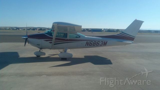 Cessna Skylane (N6863M)