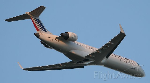 Canadair Regional Jet CRJ-700 (F-GRZO) - Canadair Regional Jet CRJ-702, Brest-Guipavas Airport (LFRB/BES)