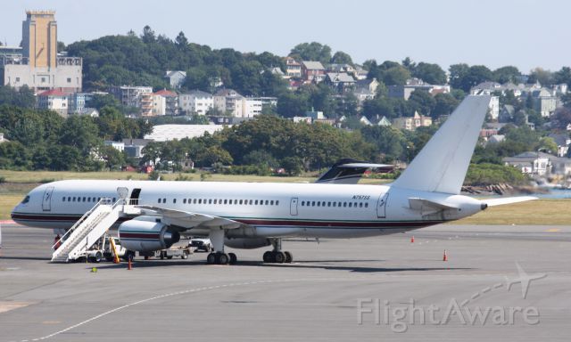 Boeing 757-200 (N757SS) - Sports charter for Seattle Mariners who were playing the Red Sox. 