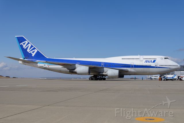 Boeing 747-400 (JA8961)