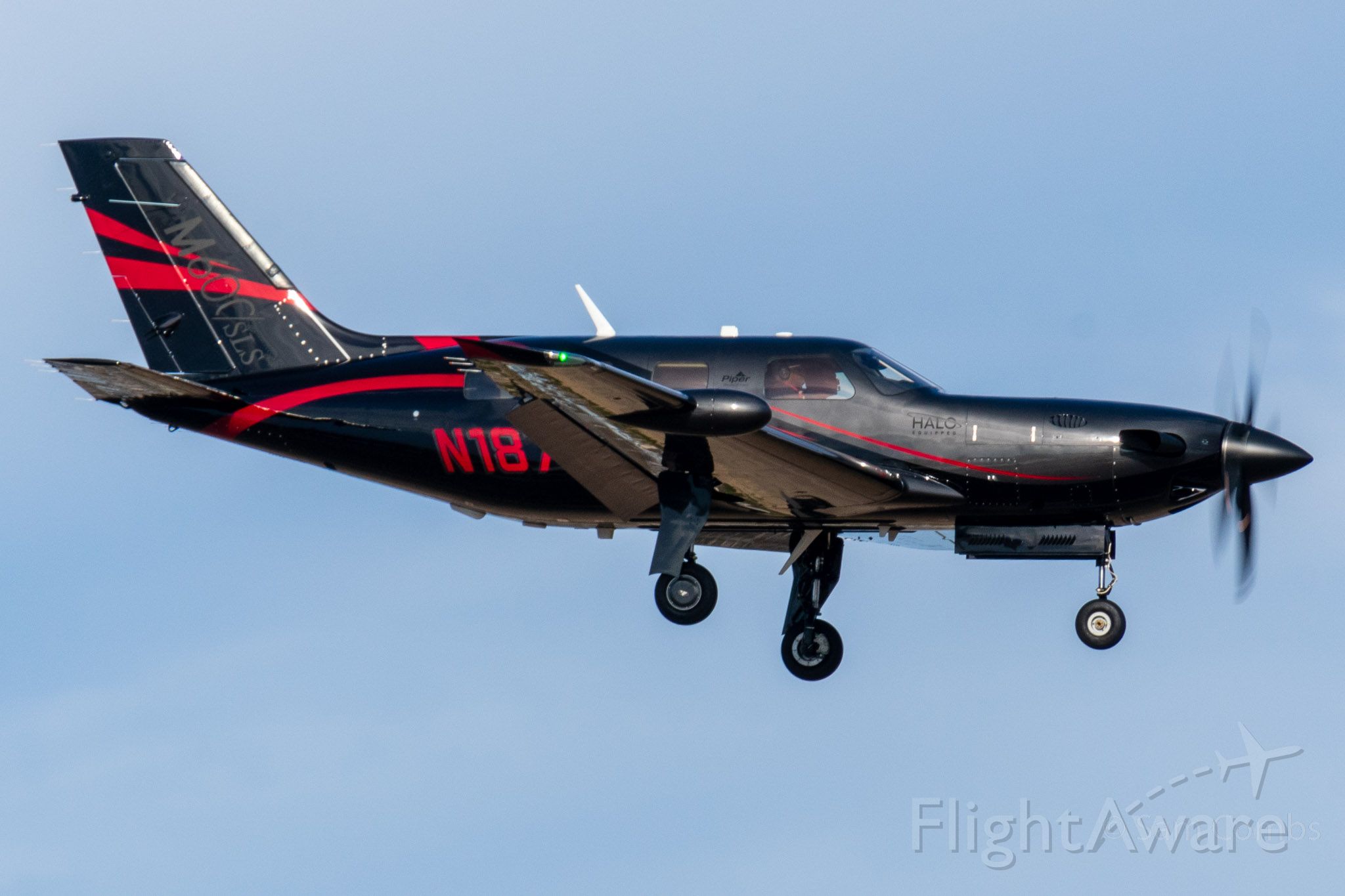 Piper Malibu Meridian (N187K) - Piper M600/SLS landing at Addison.