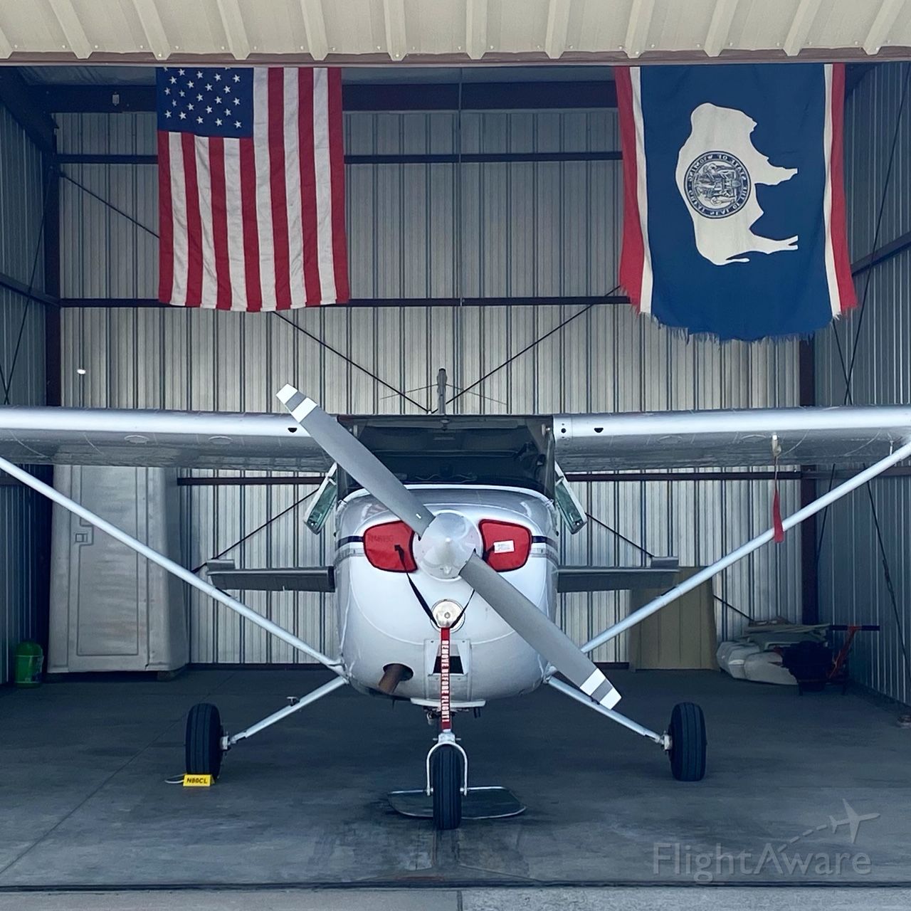 Cessna Skyhawk (N80CL)