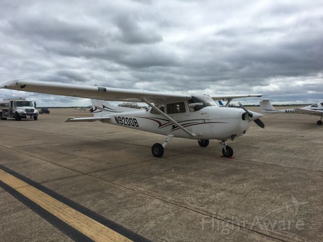 Cessna Skyhawk (N9200B)