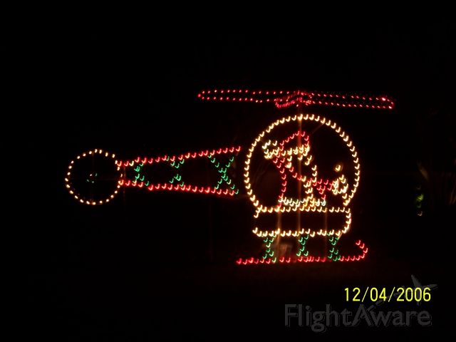 Cessna Skyhawk (N11MB) - Helicopter in my front yard for Christmas
