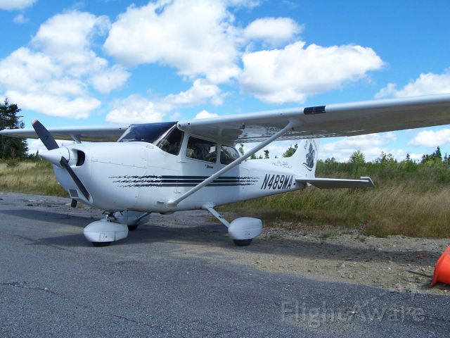 Cessna Skyhawk (N489MA)