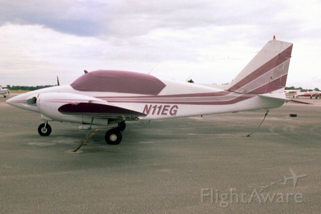Piper Aztec (N11EG) - Seen here on 28-Sep-03.  Written off 25-Mar-05 at PBI.