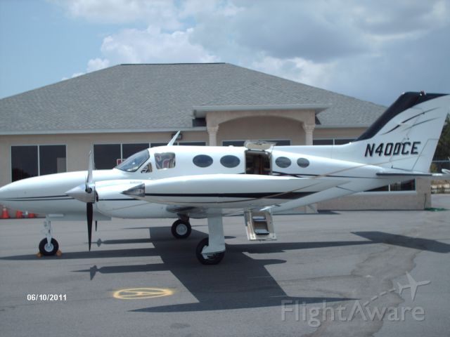 Cessna 421 (N400CE) - Brooksville Air Center Ramp