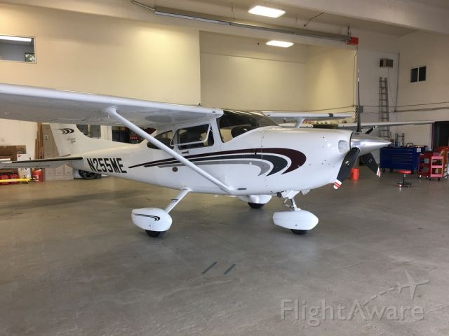 Cessna Skylane (N255ME)
