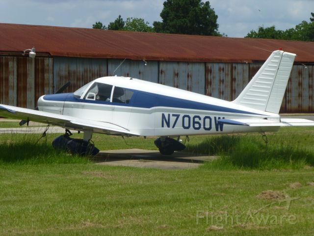 Piper Cherokee (N7060W)