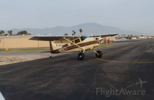 Cessna Skywagon 180 (N9267T)