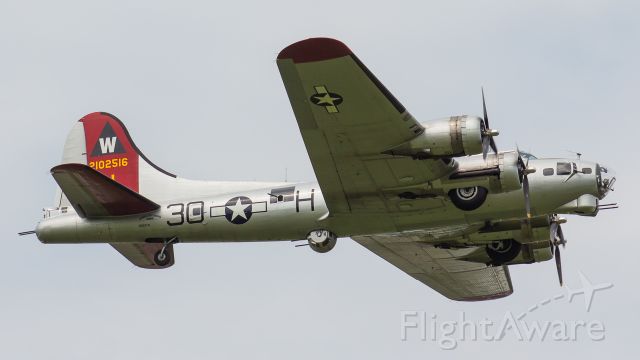 Boeing B-17 Flying Fortress (N5017N) - B-17 (Aluminum Overcast) Performing a nice, low, and loud takeoff at Lunken Airport!