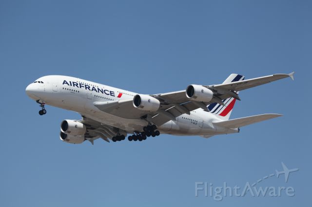 Airbus A380-800 (F-HPJF) - ON FINAL