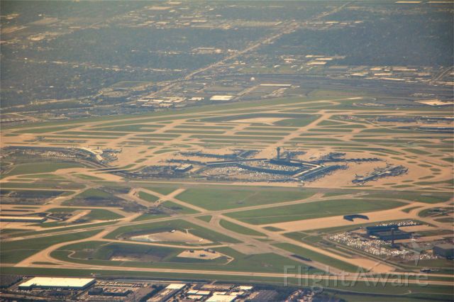 — — - Ohare from the downwind leg, north of the airport