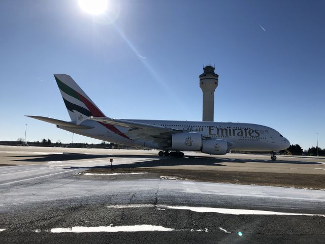 Airbus A380-800 (A6-EDP) - Emirates A380 with the FAA Tower