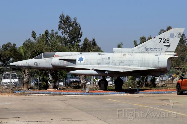 IAI Kfir (0726) - 08/05/2020: An IAI kfir Fighter-Jet, now a monument at the Rishon-Le'Zion airstrip back-yard.