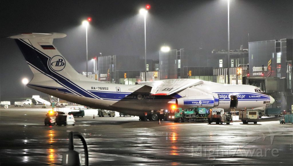 Ilyushin Il-76 (RA-76952) - volga-dnepr il-76td-90vd ra-76952 arriving in shannon this evening from barbados 1/11/20.