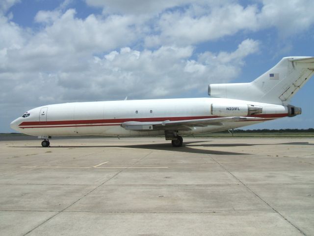 Boeing 727-100 (TSU231)