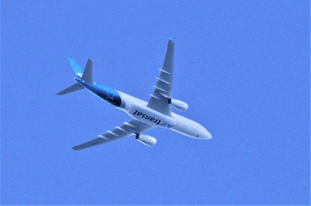 C-GTSJ — - C-GTSJ AIRBUS 330-243 AIR TRANSAT A T INC vol TSC690 de YUL vers ATH survolant la ville de Lavaltrie QC. le 14-07-2022 à 17:53