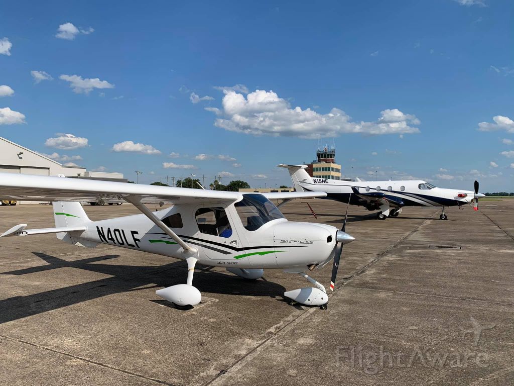 Cessna Skycatcher (N40LF) - My present and my future. 