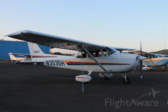 Cessna Skyhawk (N3535H)