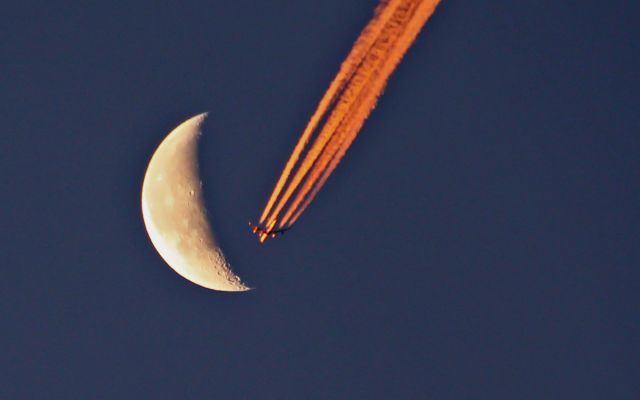 — — - "fly me to the moon" taken over shannon airport saturday morning 21/6/14.
