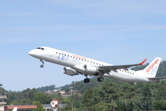 Embraer ERJ-190 (EC-LIN) - EC-LIN TakeOff From LEVX To LEMD. 11-09-2021