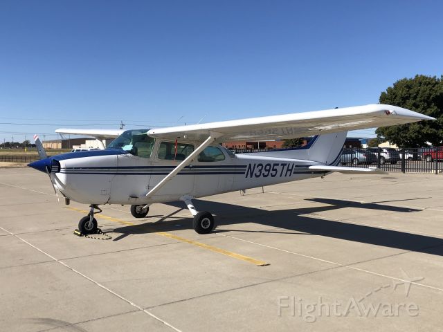 Cessna Skyhawk (N395TH)