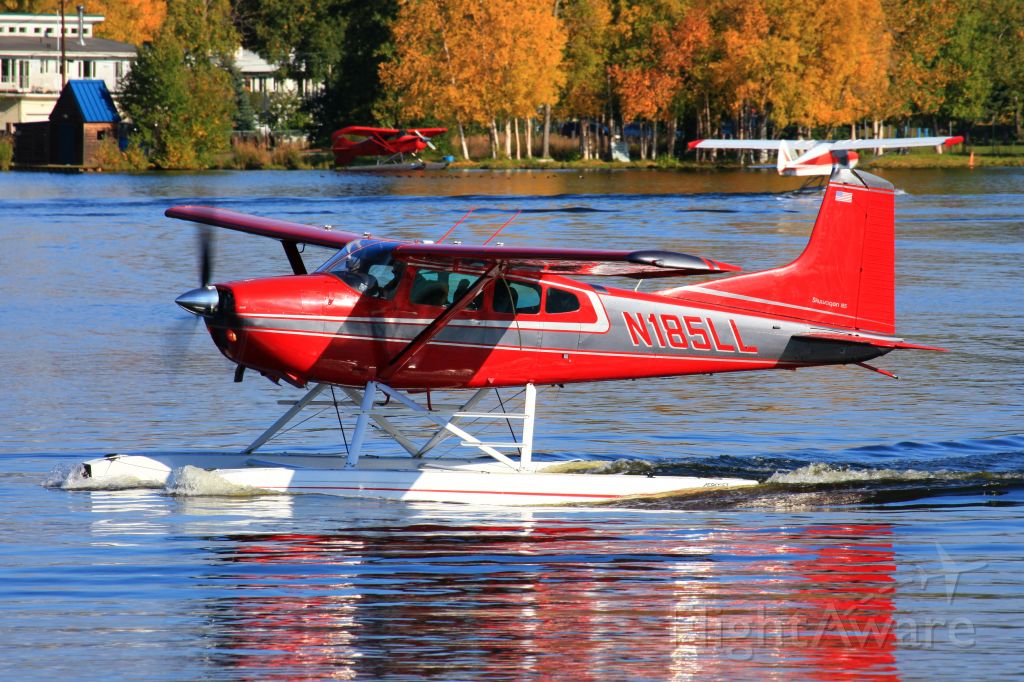 Cessna Skywagon (N185LL)