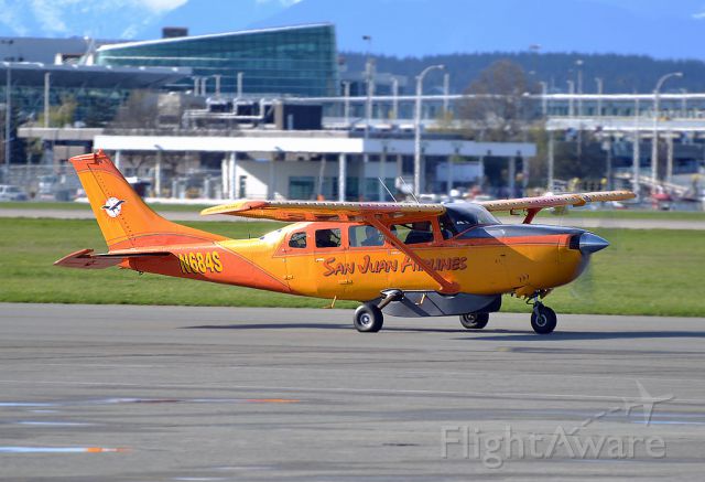 Cessna T207 Turbo Stationair 8 (N684S)