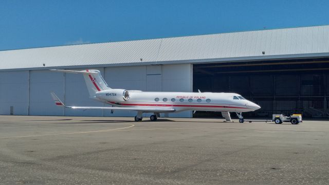 Gulfstream Aerospace Gulfstream V (N547GA) - Apron 3, was here for the Americas Cup sailing race in June.