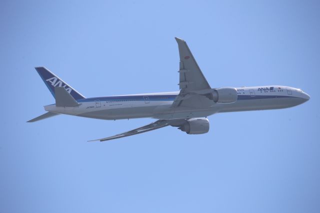 BOEING 777-300ER (JA794A)