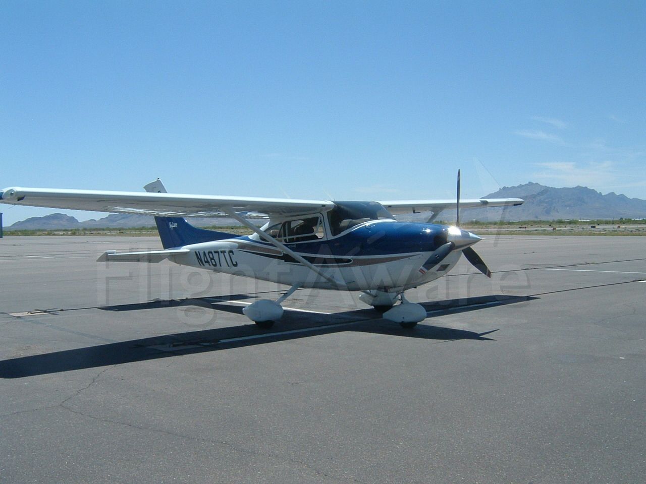 Cessna Skylane (N487TC)