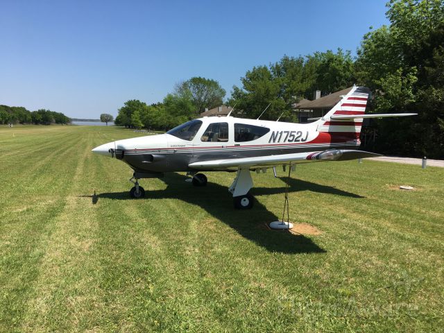 Rockwell Commander 114 (N1752J) - Landed at Cedar Mills, TX. Beautiful day by Lake Texoma.
